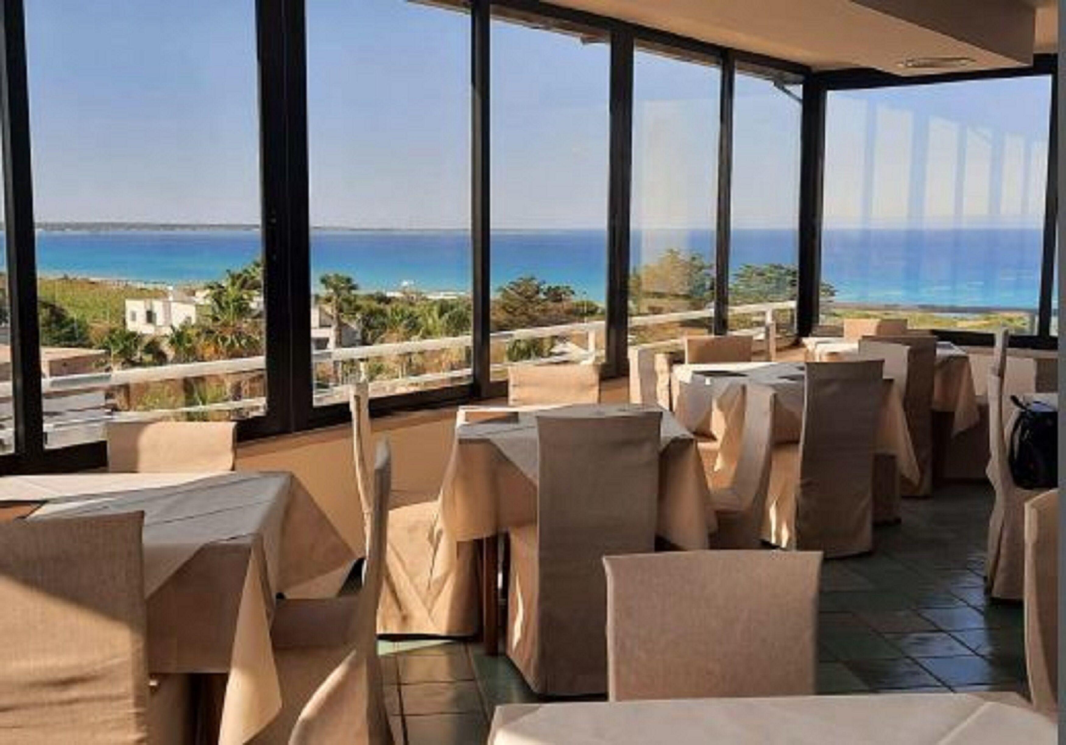 8 Hotel sul Mare vicino a Lido Punta della Suina da Prenotare
